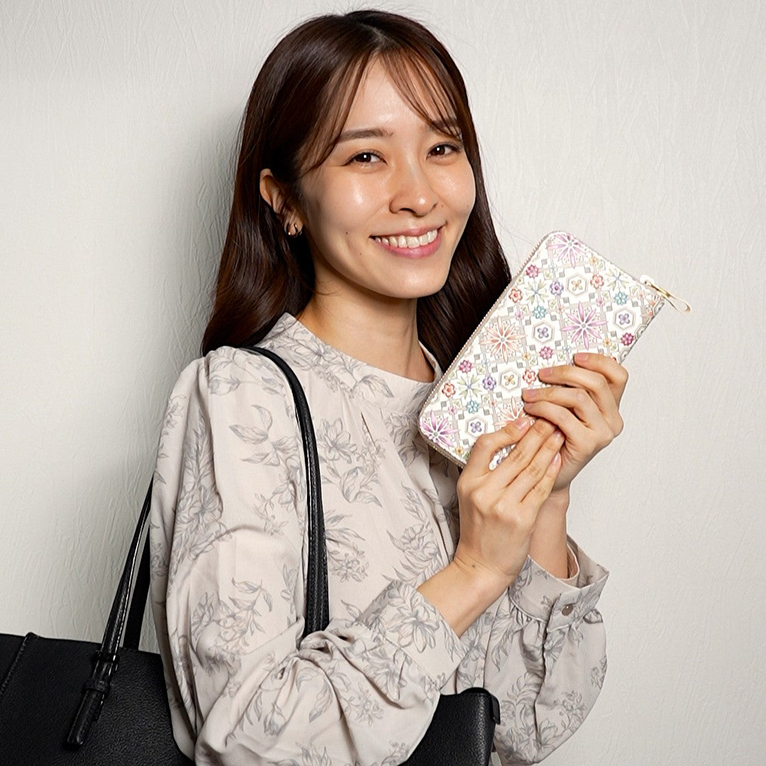 U-shaped Zipper Long Wallet Hanabishi