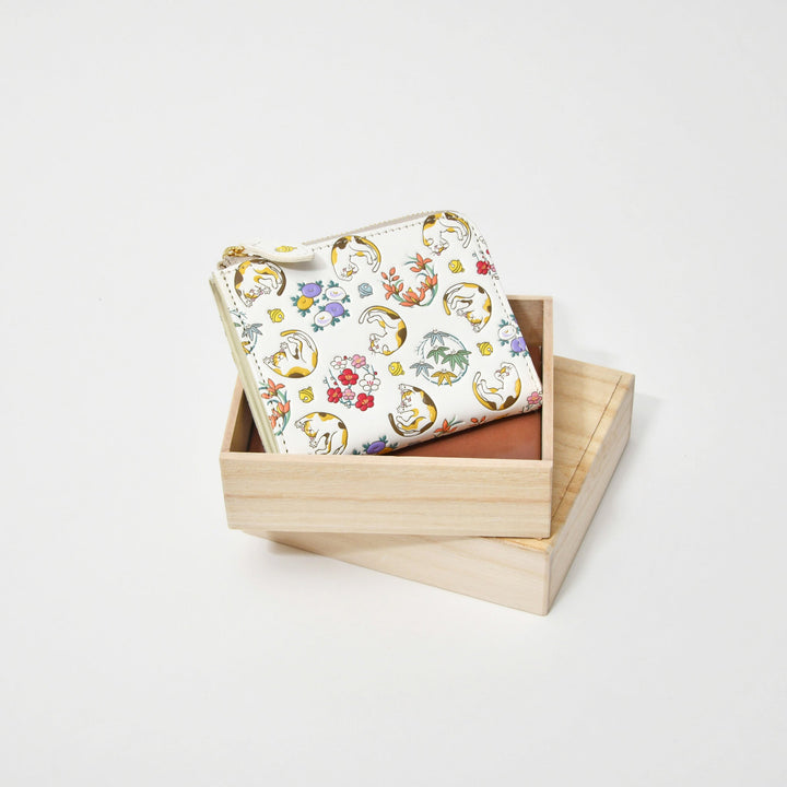 Asakusa Bunko L-shaped Zipper Mini Wallet (Cat pattern)