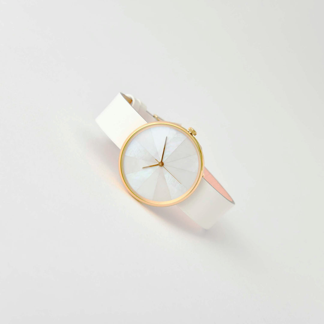 Hanamokkoはなもっこ Shiro-Chokai Wristwatch (Made in Japan, Ishikawa)