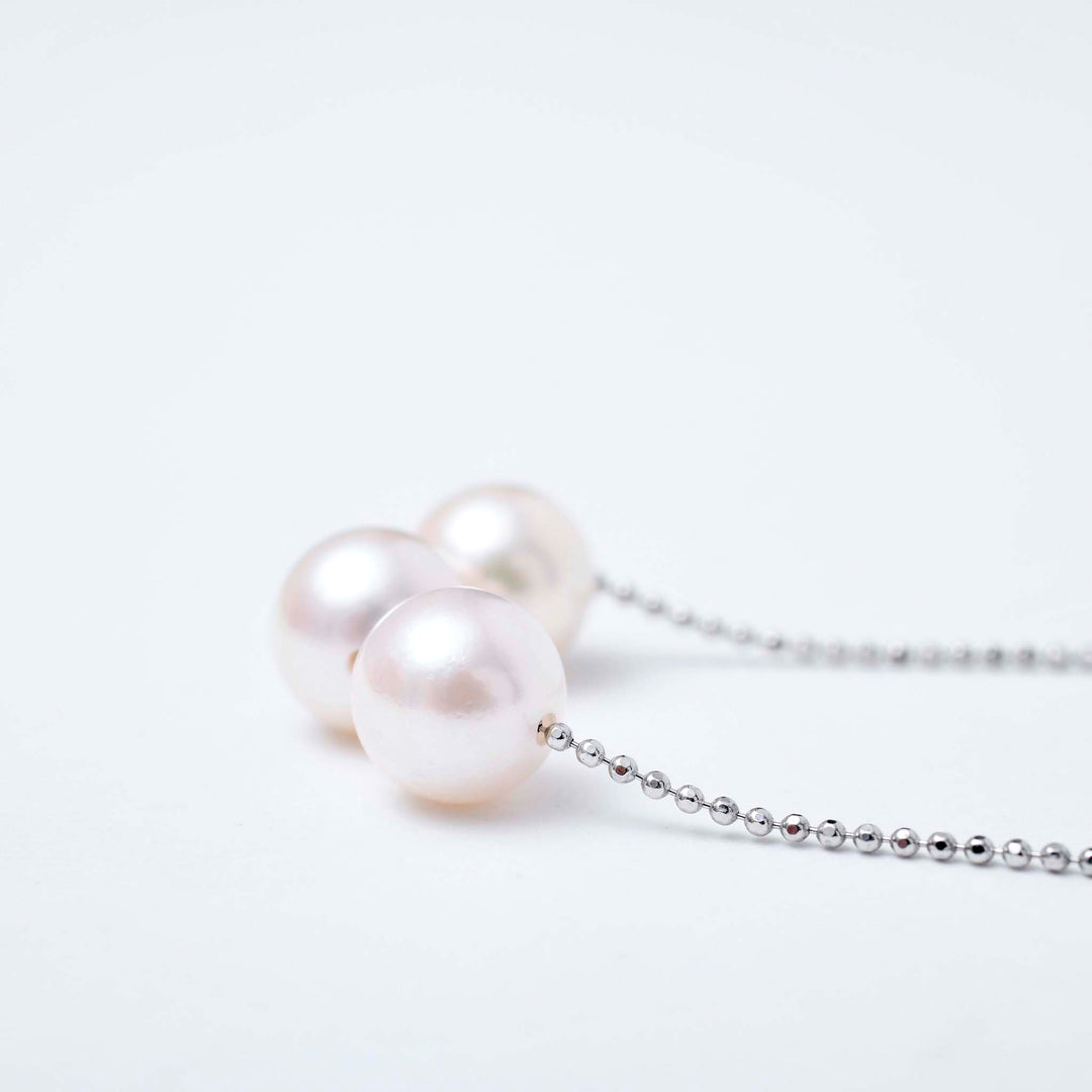 Hanadama pearl 3 bead line pendant