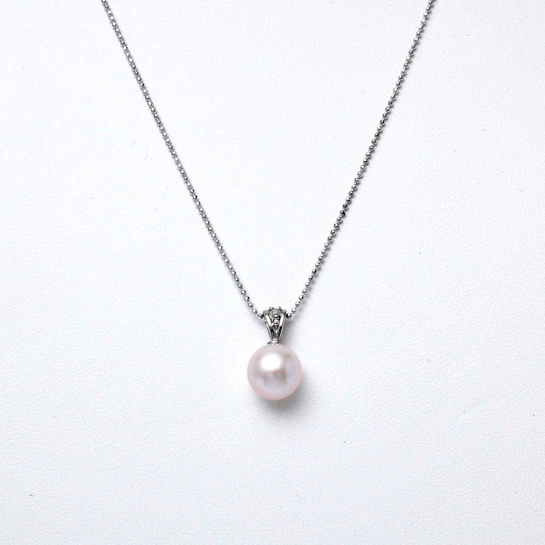 Akoya pearl 9mm bead pendant 1 diamond