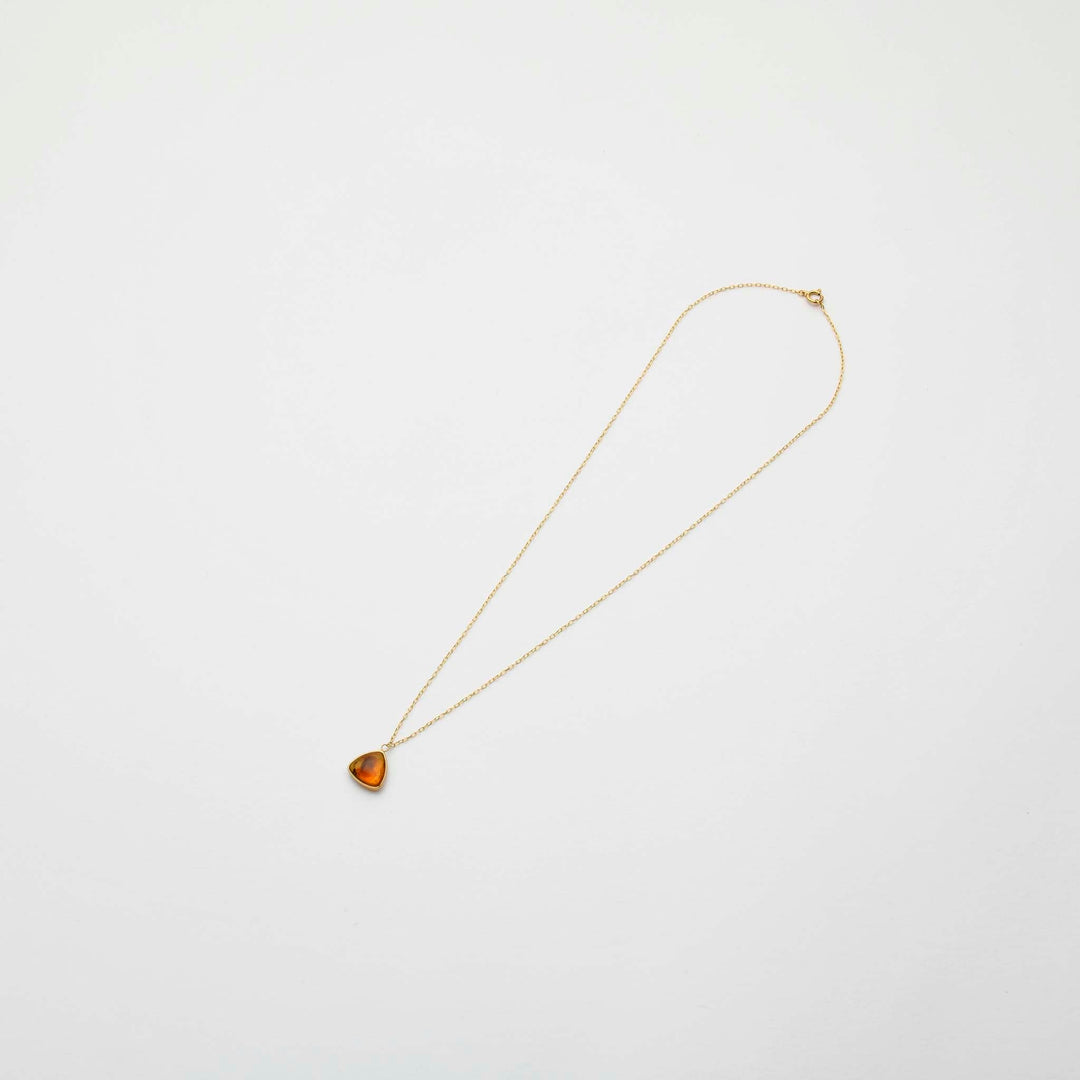 【Amberlogue】Amber Triangle Necklace (Made in Japan, Iwate)