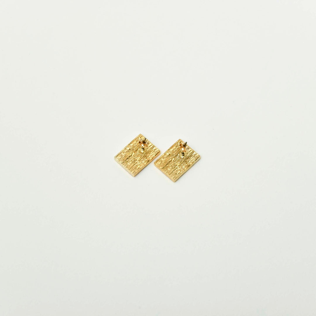 【KABA - SUCOSi】Tsugaru-nuri Basic Gold Earrings - Square (Made in Japan, Aomori)