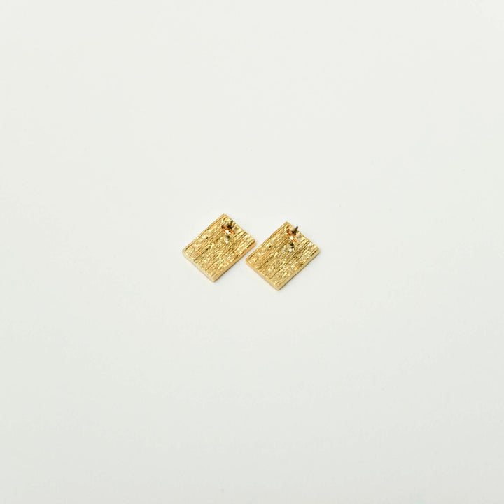 【KABA - SUCOSi】Tsugaru-nuri Basic Gold Earrings - Square (Made in Japan, Aomori)