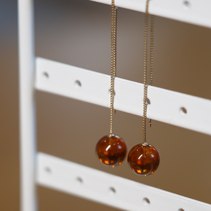 【Amberlogue】Amber Ball-shaped Earrings (Made in Japan, Iwate)