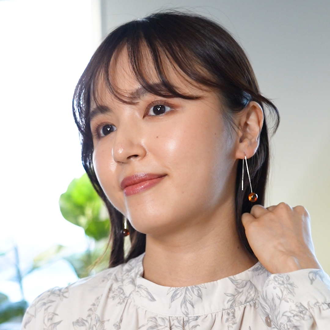 【Amberlogue】Amber Ball-shaped Earrings (Made in Japan, Iwate)