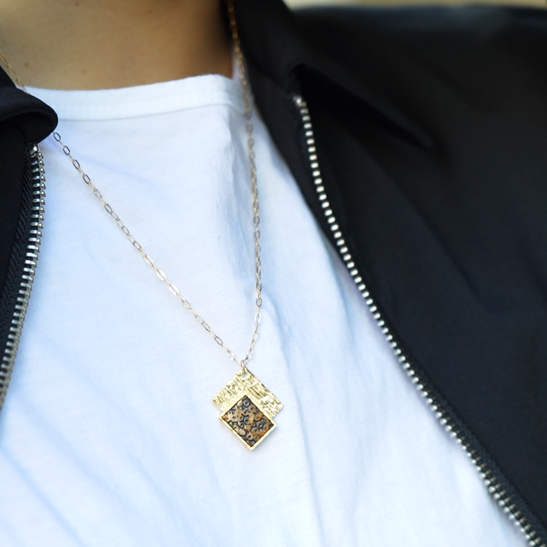 【KABA - SUCOSi】Tsugaru-nuri Basic Gold Necklace - Square (Made in Japan, Aomori)
